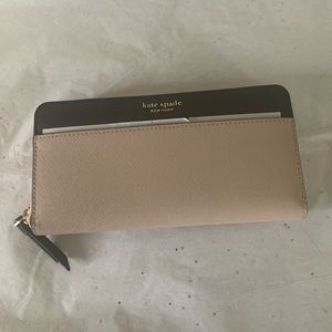Kate pade New York bifold wallet